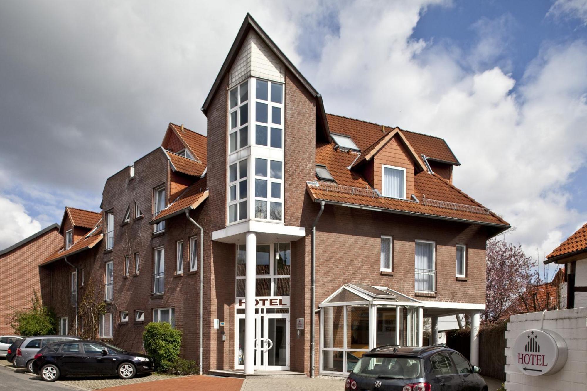 Hotel Am Braunen Hirsch Celle Exterior photo